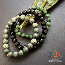 Carregar imagem no visualizador da galeria, 3 Pulseiras de Pedras Naturais Turquesa Africana, Onix e Jade Verde. Proporciona o Aumento da criatividade e Eleva a Intuição