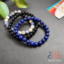 Carregar imagem no visualizador da galeria, 3 Pulseiras de Pedras Naturais Lápis Lazuli, Onix e Sodalita. Fortalece a Espiritualidade e Afasta Atques Energéticos