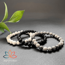 Carregar imagem no visualizador da galeria, 3 Pulseiras de Pedras Naturais Howlita, Onix e Jaspe Cinza. Protege Contra Inveja, o Mau Olhado Afasta os Pensamentos Negativos e Ajuda no Foco