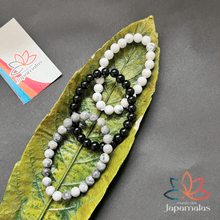 Carregar imagem no visualizador da galeria, 3 Pulseiras de Pedras Naturais Howlita, Onix e Jaspe Cinza. Protege Contra Inveja, o Mau Olhado Afasta os Pensamentos Negativos e Ajuda no Foco
