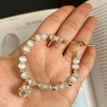 Carregar imagem no visualizador da galeria, Pulseira Aura Serena – Pedra Selenita Banhada a Ouro 18k