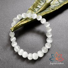 Carregar imagem no visualizador da galeria, Pulseira de Pedra Natural Selenita. Promove Purificação e Limpeza Profunda do Campo Energético