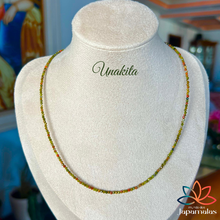 Carregar imagem no visualizador da galeria, Colar Havenna em Pedras Natuarais Facetadas