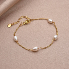 Carregar imagem no visualizador da galeria, Pulseira em Pérolas Naturais La Bella