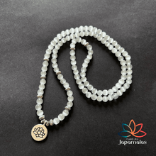 Carregar imagem no visualizador da galeria, Japamala Pulseira de 108 Contas da Pedra Natural Selenita. Promove Purificação e Limpeza Profunda do Campo Energético