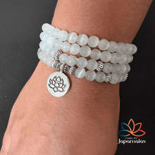 Carregar imagem no visualizador da galeria, Japamala Pulseira de 108 Contas da Pedra Natural Selenita. Promove Purificação e Limpeza Profunda do Campo Energético