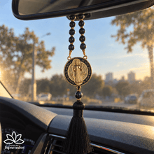 Carregar imagem no visualizador da galeria, Pingente para Retrovisor de Carro São Bento – Proteção e Fé