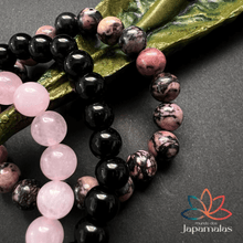 Carregar imagem no visualizador da galeria, 3 Pulseiras de Pedras Naturais Rodonita, Quatzo Rosa e ônix. Amor, Equilíbrio Energético e Elevação da Sabedoria