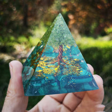 Carregar imagem no visualizador da galeria, Orgonite da Pedra Natural Malaquita. Promove a Elevação Espiritual e Purificação do Campo Energético - Mundo dos Japamalas