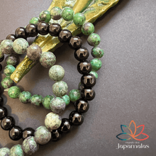 Carregar imagem no visualizador da galeria, 3 Pulseiras de Pedras Naturais Turquesa Africana, Onix e Jade Verde.  Proporciona o Aumento da criatividade e Eleva a Intuição
