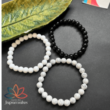 Carregar imagem no visualizador da galeria, 3 Pulseiras de Pedras Naturais Howlita, Onix e Ágata Branca. Eleva a Consciência, Estimula a Felicidade e o Otimismo
