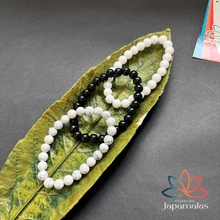 Carregar imagem no visualizador da galeria, 3 Pulseiras de Pedras Naturais Howlita, Onix e Ágata Branca. Eleva a Consciência, Estimula a Felicidade e o Otimismo
