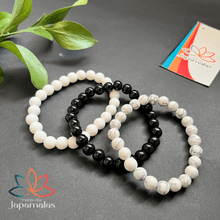 Carregar imagem no visualizador da galeria, 3 Pulseiras de Pedras Naturais Howlita, Onix e Ágata Branca. Eleva a Consciência, Estimula a Felicidade e o Otimismo
