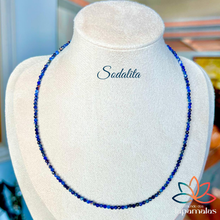 Carregar imagem no visualizador da galeria, Colar Havenna em Pedras Natuarais Facetadas
