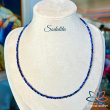 Carregar imagem no visualizador da galeria, Colar Havenna em Pedras Natuarais Facetadas
