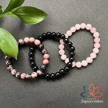Carregar imagem no visualizador da galeria, 3 Pulseiras de Pedras Naturais Rodonita, Quatzo Rosa e ônix. Amor, Equilíbrio Energético e Elevação da Sabedoria
