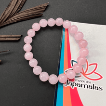 Carregar imagem no visualizador da galeria, Pulseira de Pedra Natural Quatzo Rosa. Potencializa as Vibrações do Amor e Repele as Energias Negativas
