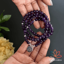 Carregar imagem no visualizador da galeria, Japamala Pulseira de 108 Contas da Pedra Natural Ametista. Promove proteção, vitalidade e elevação espiritual.
