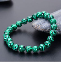 Carregar imagem no visualizador da galeria, Pulseira da Pedra Natural Malaquita. Remove Desordens Espirituais e a Expansão da Consciência
