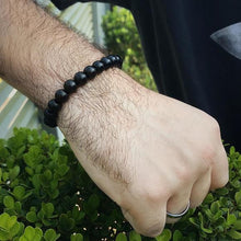 Carregar imagem no visualizador da galeria, Pulseira de Pedra Natural Onix Fosca. Proporciona Foco, Proteção Energética, Fortalece a Saúde e Afasta os Pensamentos Negativos - Mundo dos Japamalas
