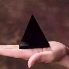 Carregar imagem no visualizador da galeria, Pirâmide da Pedra Natural Obsidiana. Escudo Contra Energias Negativas - Mundo dos Japamalas
