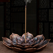 Carregar imagem no visualizador da galeria, Incensário Flor de Lotus - Mundo dos Japamalas
